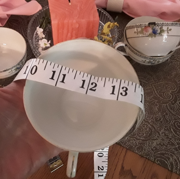 ANTIQUE NORITAKE HANDPAINTED FINE CHINA TEA CUPS - Picture 4 of 8